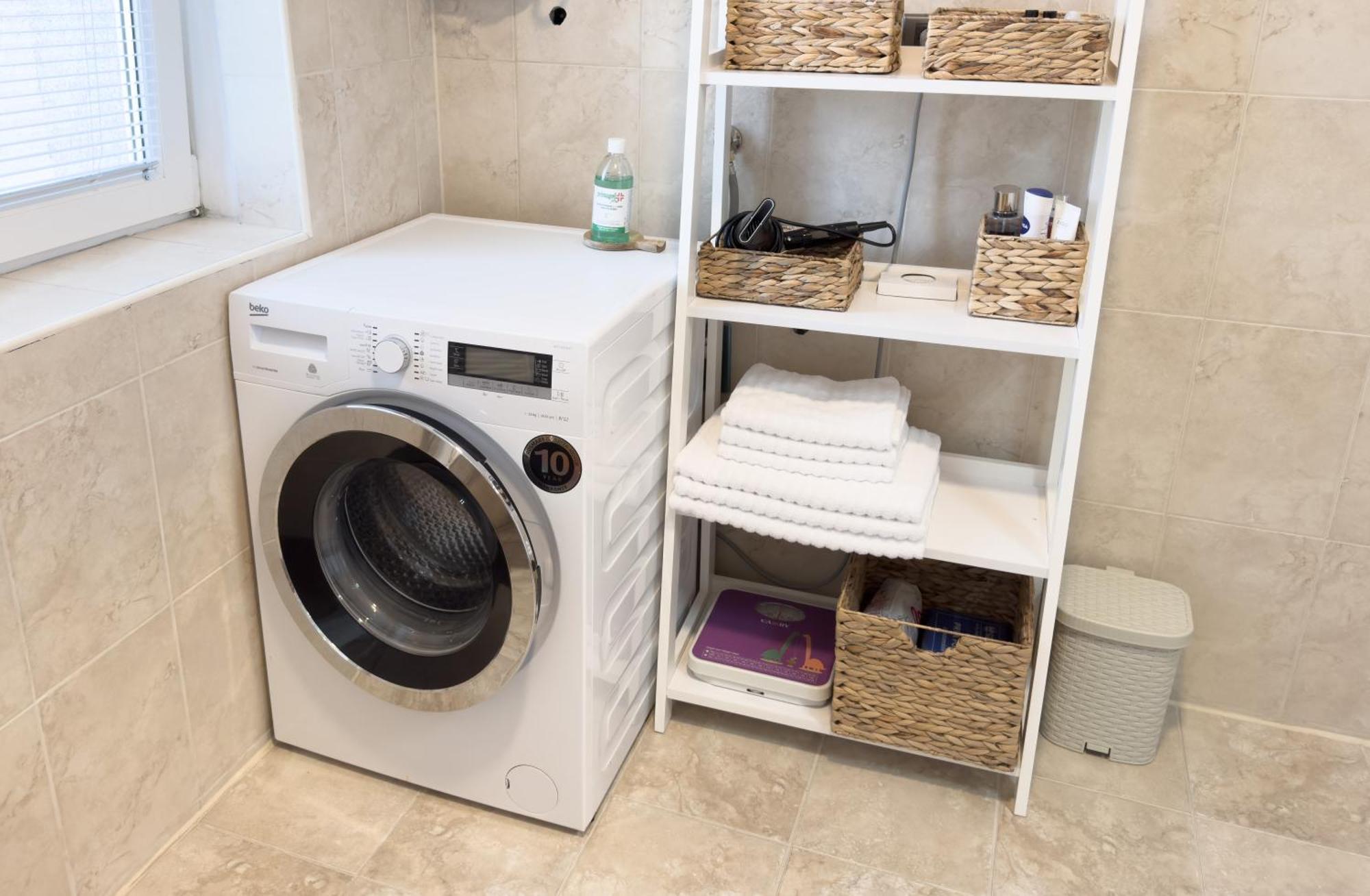 Luxurious And Cosy Brick Apartment - Free Private Parking SJJ Esterno foto